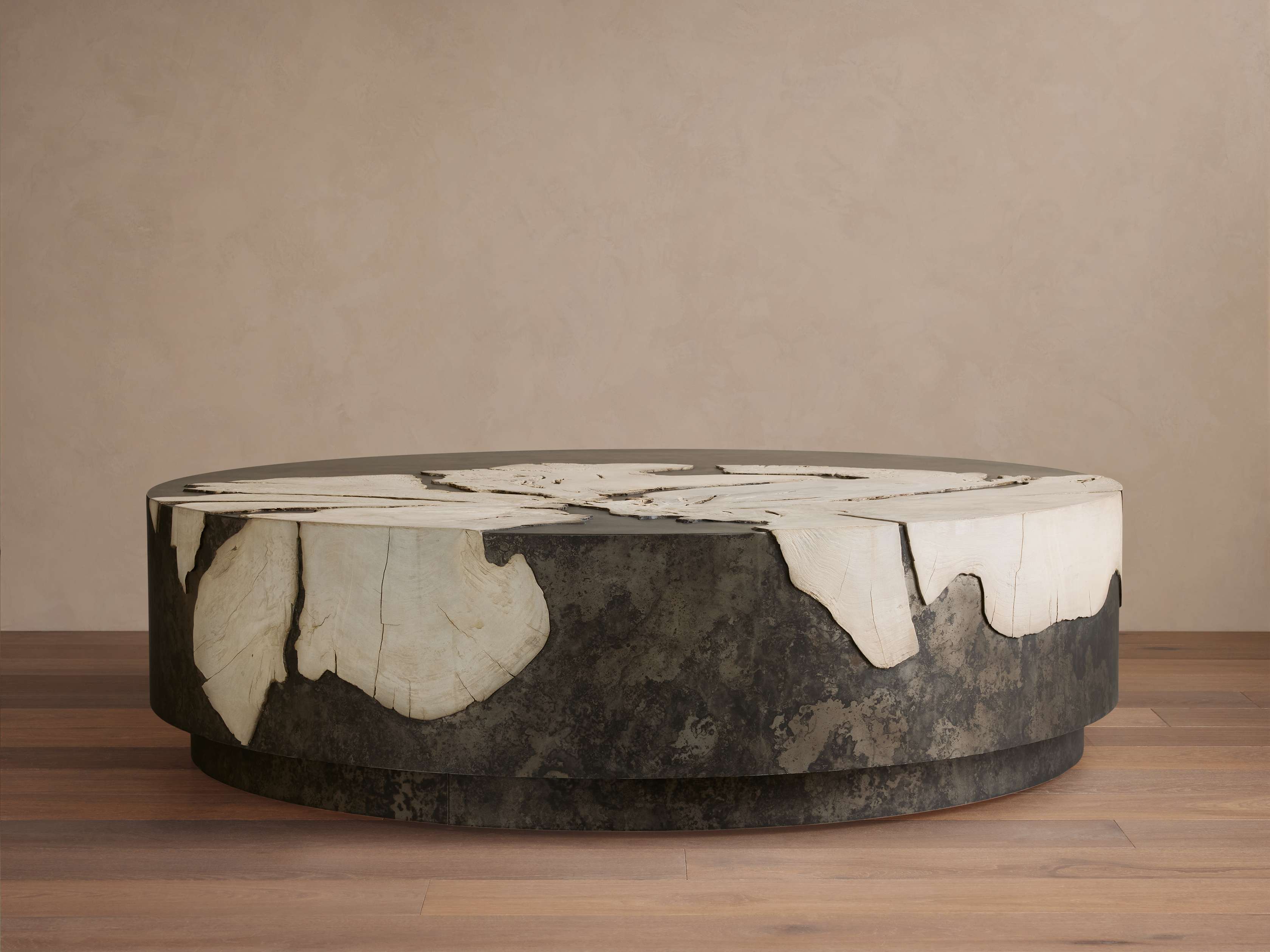 Obra Round Coffee Table