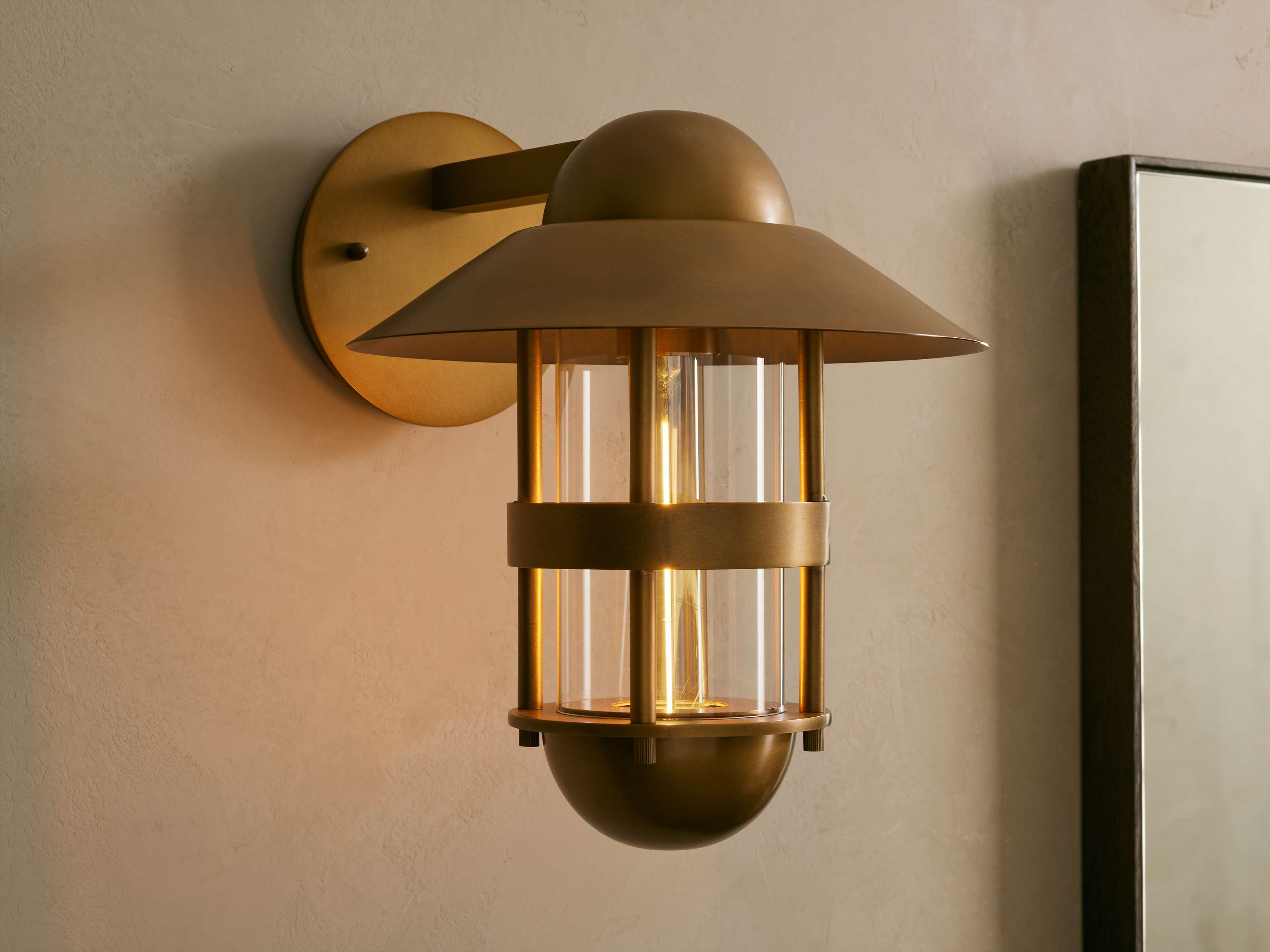 Hyannis Outdoor Sconce